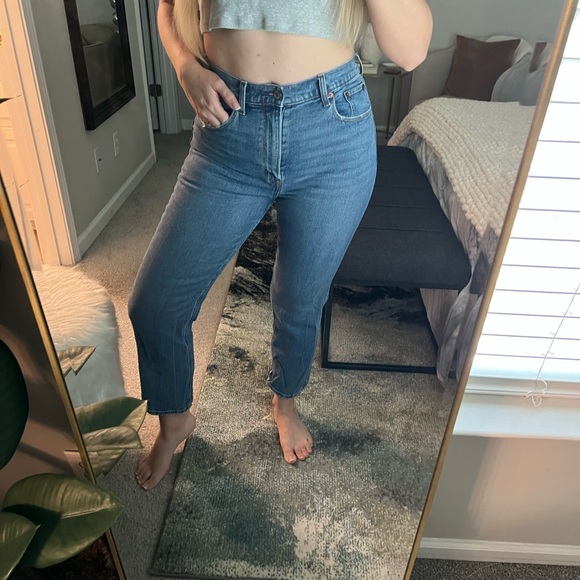 Abercrombie & Fitch High Rise Blue Jeans - Picture 2 of 10